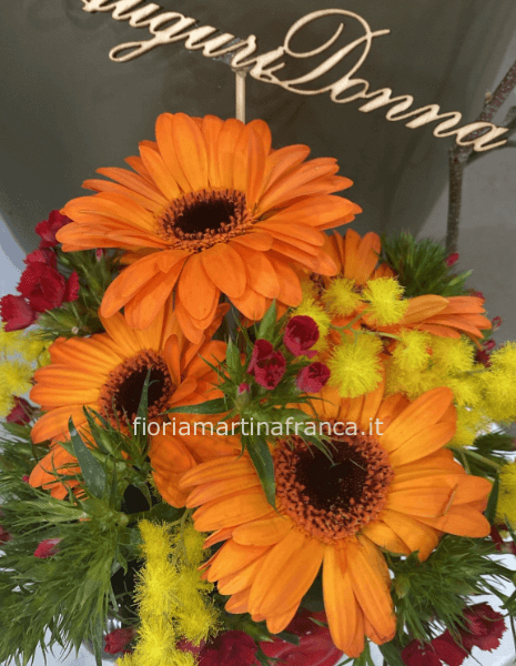 Composizione gerbere festa della Donna